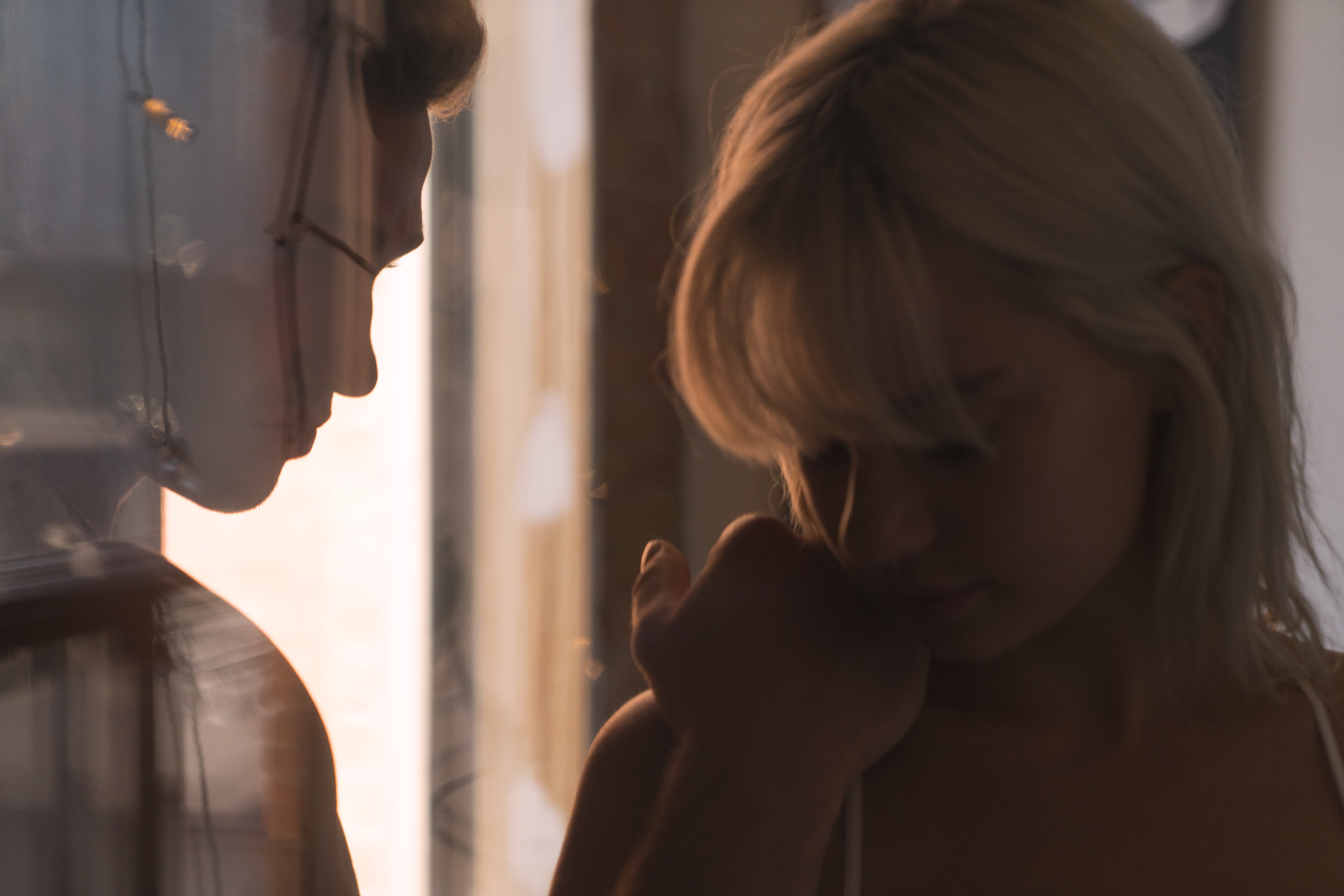 Signs that show when you should let go of a loved one